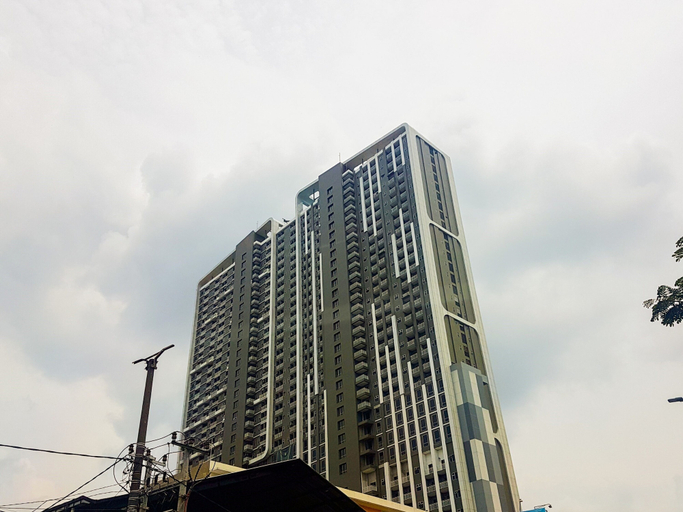 Exterior & Views, Chic and Cozy 2BR Apartment at Springwood Residence, Tangerang