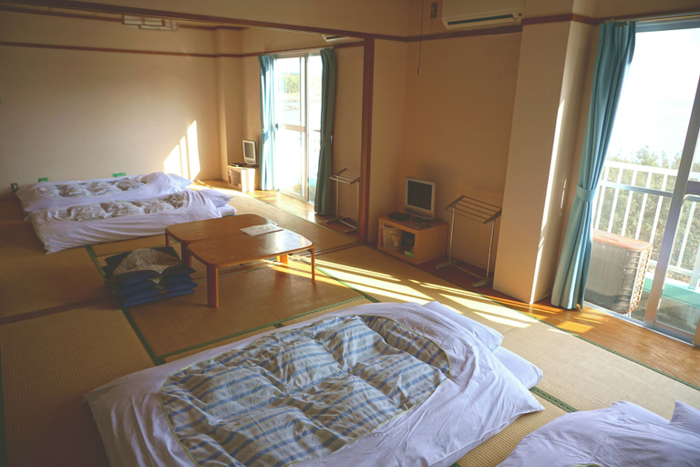 Bedroom 3, Uminooyado, Susami