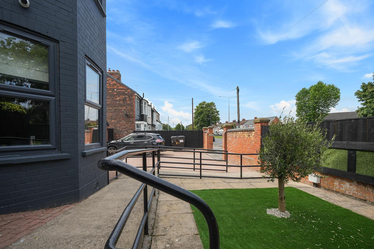 Others 4, The Olive Tree Aparthotel, Kingston upon Hull