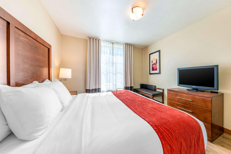 Bedroom 3, Comfort Inn & Suites Lancaster Antelope Valley, Los Angeles