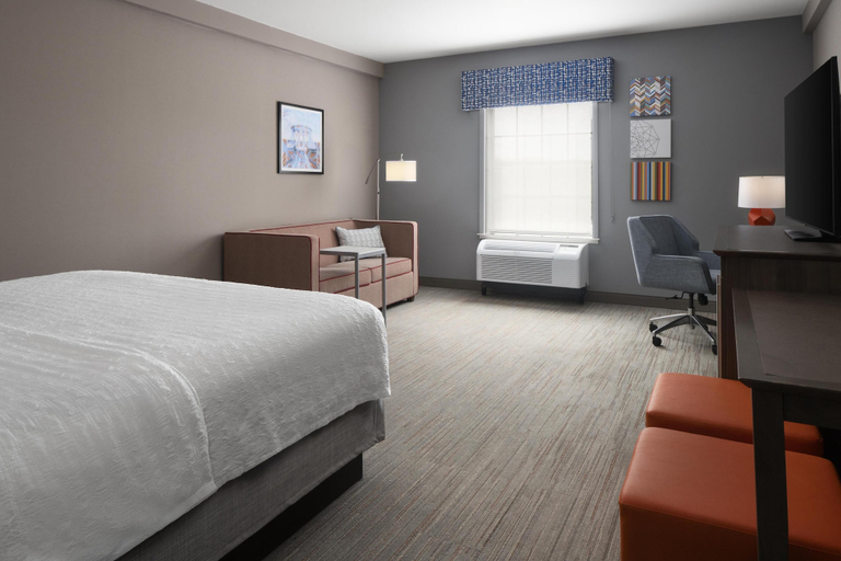 Bedroom 3, Hampton Inn & Suites Yonkers - Westchester, Westchester