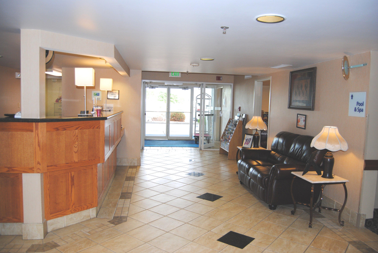 Public Area 2, Holiday Inn Express LA JUNTA by IHG, Otero