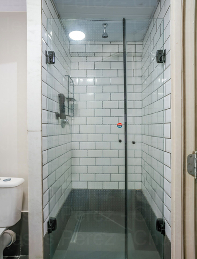Bathroom 4, ibis Sao Luis, São Luis
