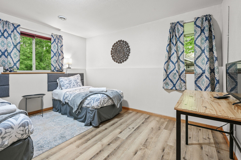 Room 4, Mosinee Woodland Escape - Lower Suite, Marathon