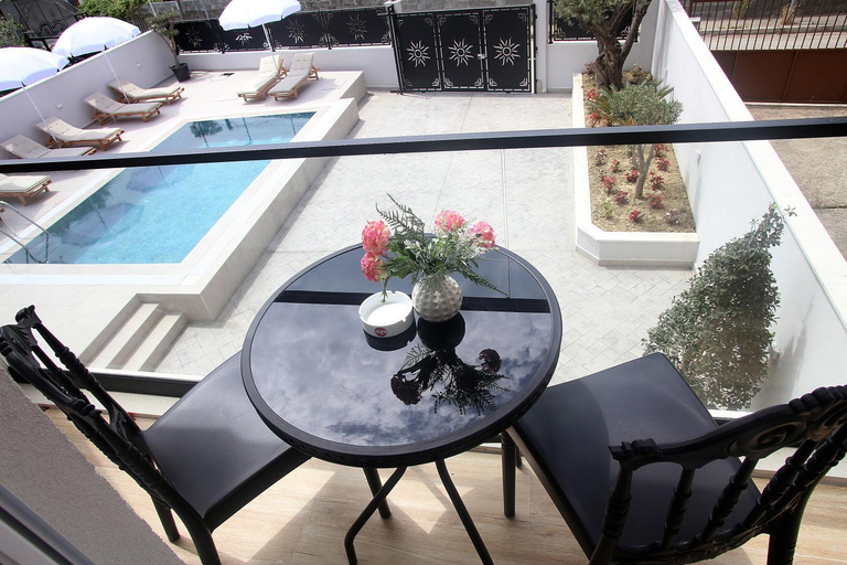 Others 4, Hotel Villa ATA, Durrësit