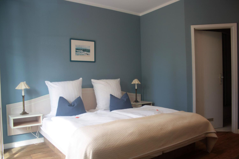 Bedroom, Hotel Haus Kranich, Vorpommern-Rügen