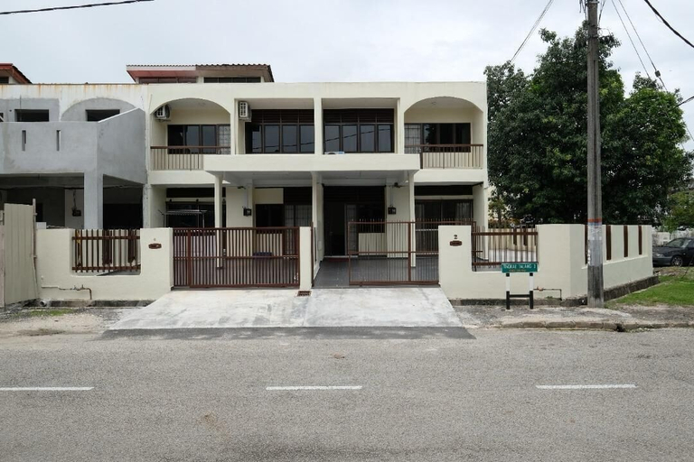 Exterior & Views, CLP Home near Sri Muniswarar Temple 2, Central Seberang Perai