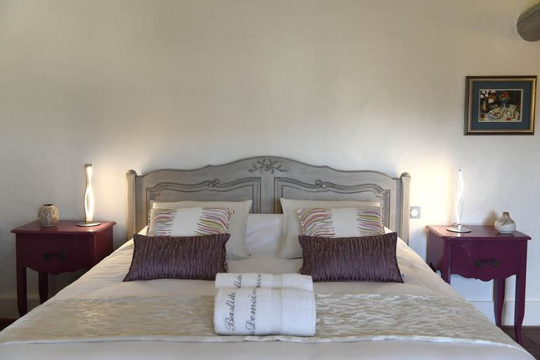 Bedroom 4, Bastide Des Demoiselles, Vaucluse