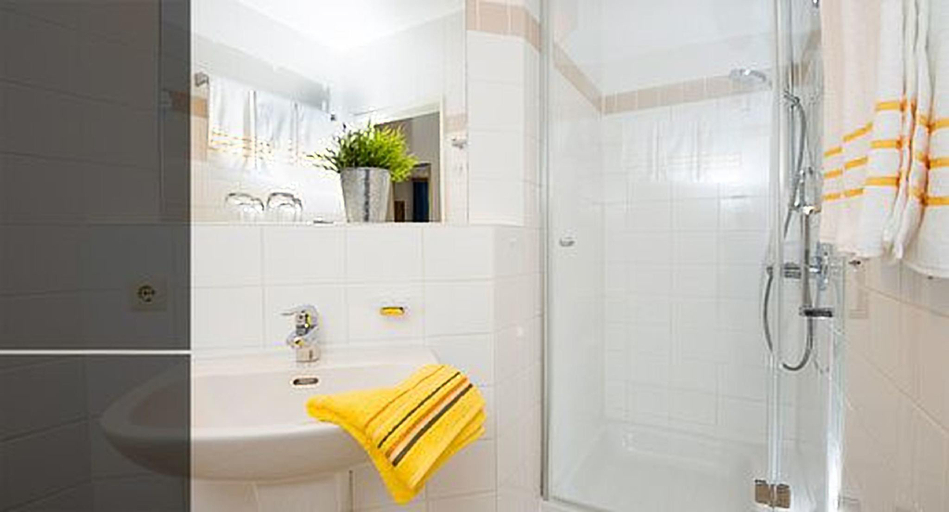 Bathroom 3, Altstadt Hotel Meppen, Emsland