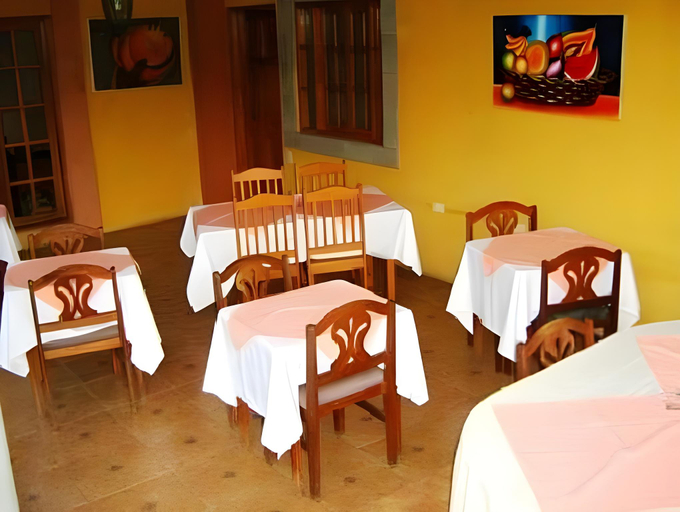 Food & Drinks 5, Hotel Los Pinos, Managua