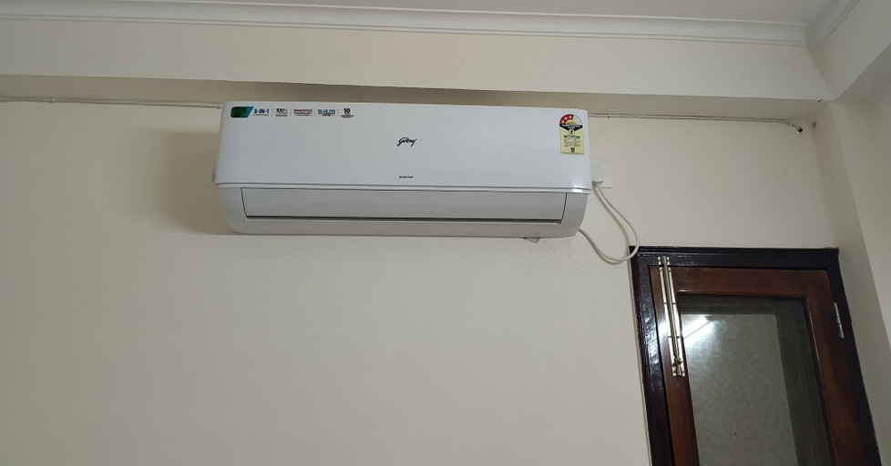 Others 5, Hotel Vellfire, Lucknow