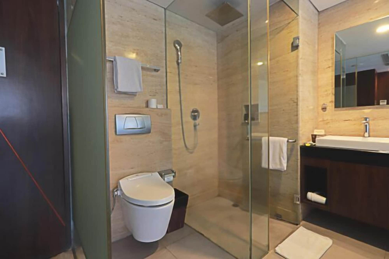 Bathroom 15