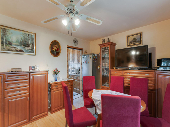 Others 2, Lively Holiday Home in Wien with Private Garden, Wien
