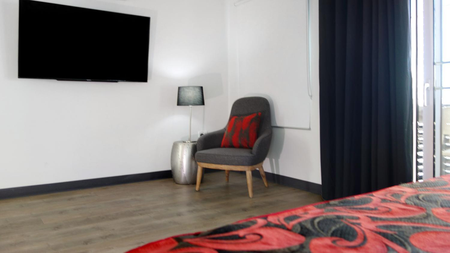 Bedroom, Semaphore Splash Apartments, Adelaide