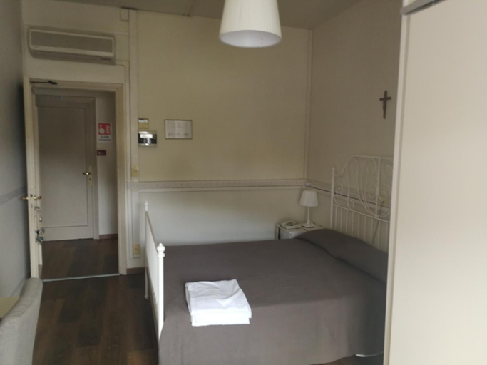 Bedroom, Casa per Ferie Suore Domenicane, Rome