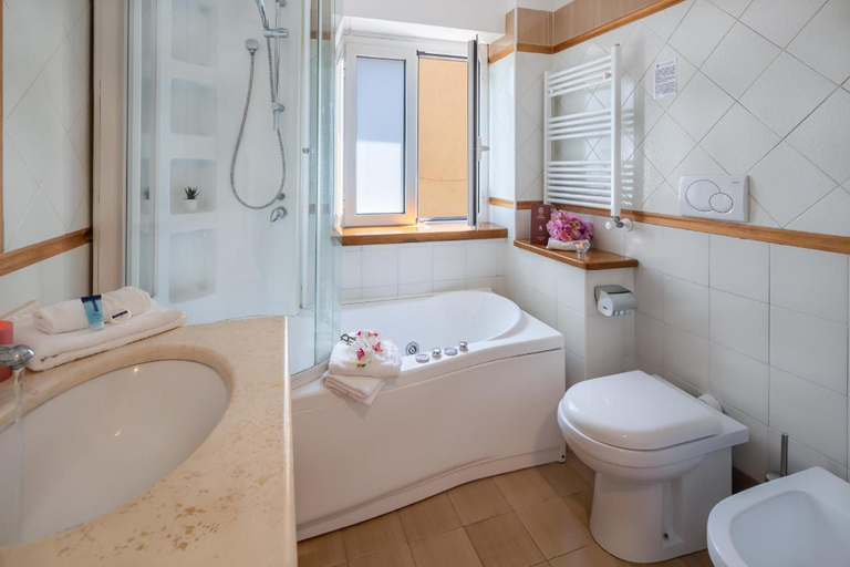 Bathroom 5, Hotel Castel Gandolfo, Rome