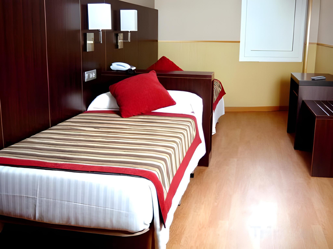 Others 4, Hostal Bcn Port, Barcelona