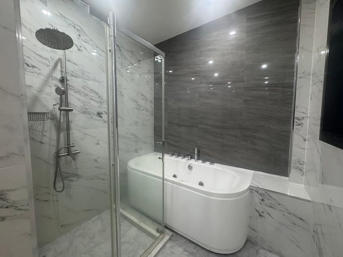 Bathroom 4, Level FIVE pool villa Pattaya, Pattaya