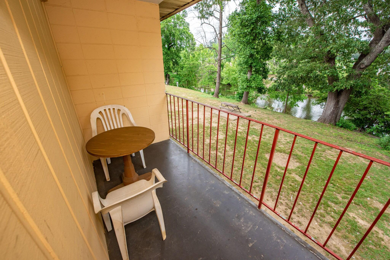 Others 3, River Place Inn & Cabins, Sevier