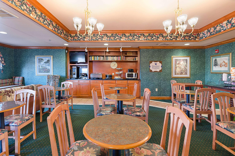 Food & Drinks 5, MainStay Suites Airport, Roanoke City
