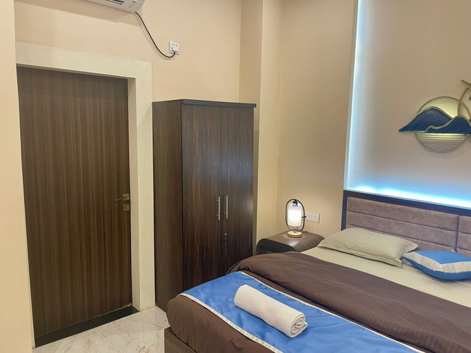 Bedroom 5, Kashi Awahan, Varanasi