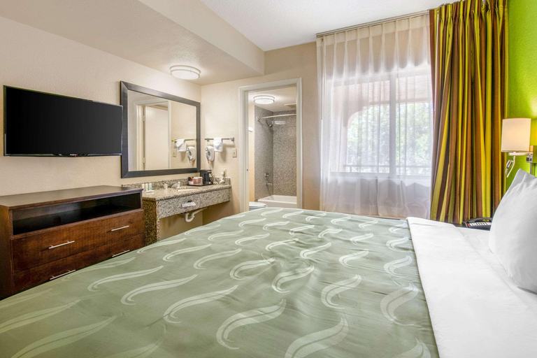 Bedroom 3, Quality Inn & Suites Baymeadows, Duval