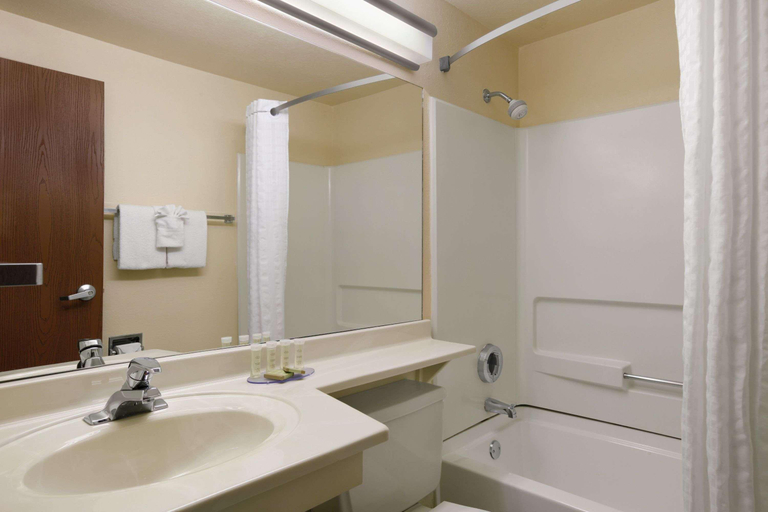 Bathroom 5, Super 8 by Wyndham Cheyenne WY, Laramie