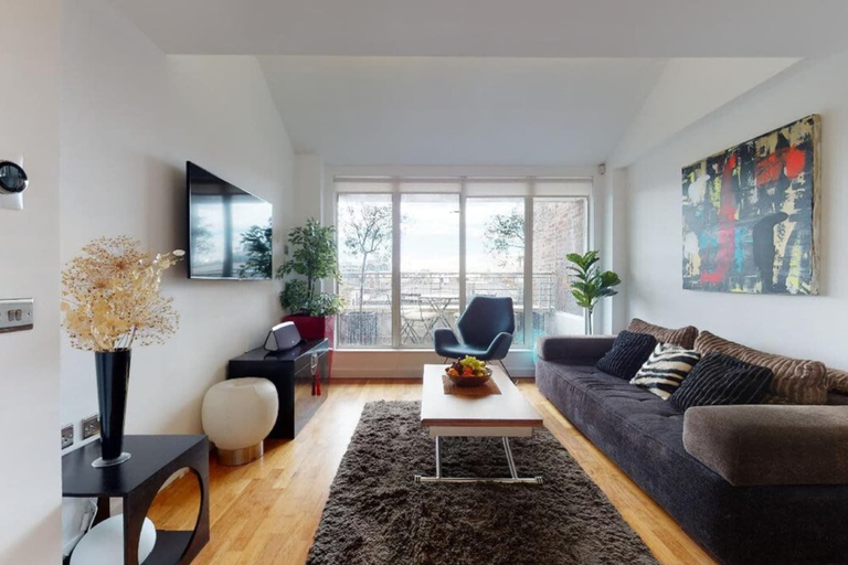 Living room 2, Short let - Penthouse Apartment With West-facing Terrace, London