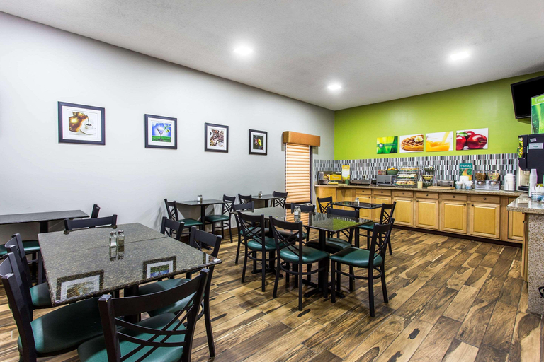 Food & Drinks 5, Quality Inn Albemarle, Stanly