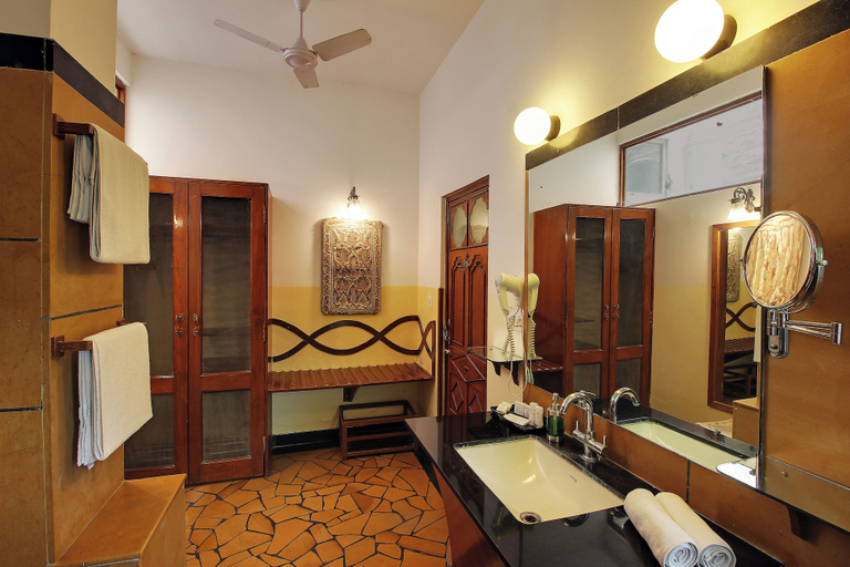 Bathroom 4