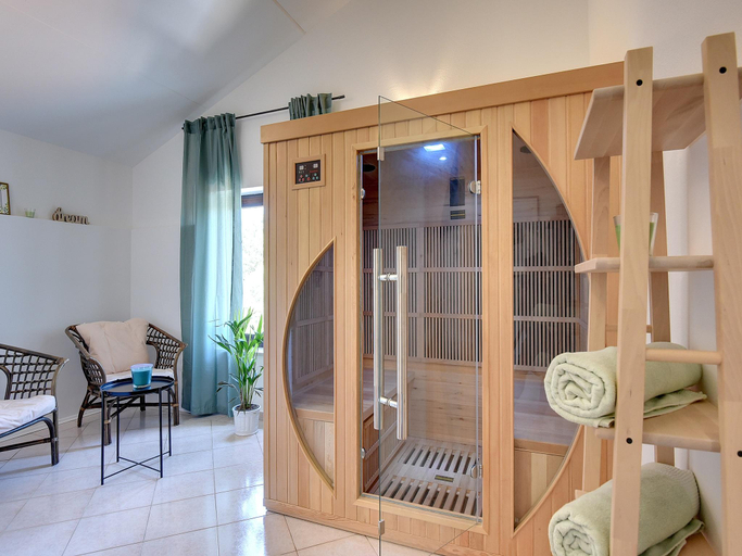 Bedroom 3, Villa in Medulin with Private Pool, Medulin