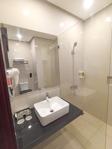 Bathroom 4