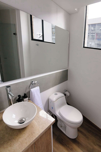 Bathroom 3, Perfect 1 BR in Centro Historico, Santafé de Bogotá