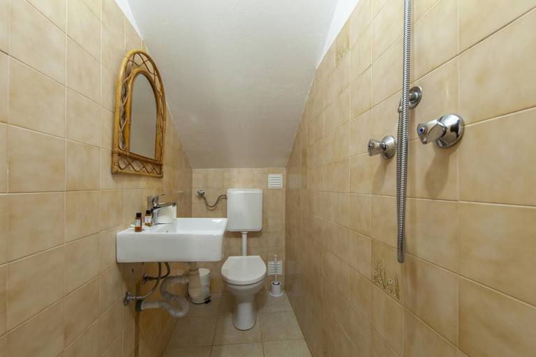 Bathroom 3, C06 - Porto do Mos 3 bed Townhouse by DreamAlgarve, Lagos