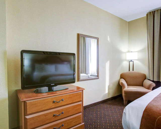 Bedroom 3, Comfort Suites Brenham Area, Washington