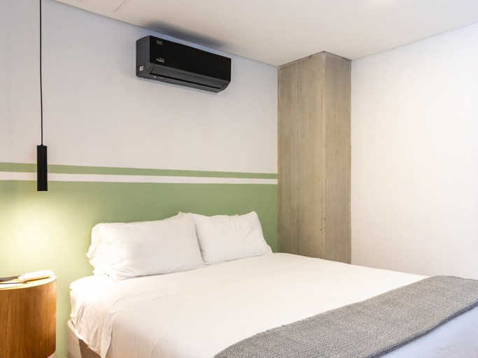 Bedroom 3, Spectacular 3 BR w/ Balcony in Laureles Medellín, Medellín