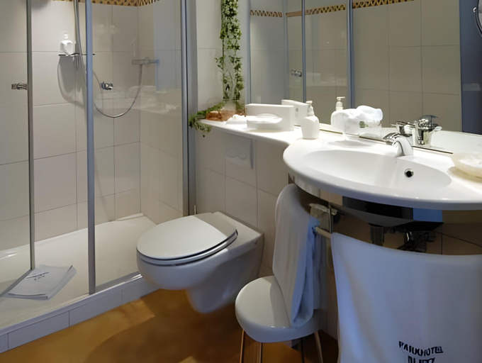 Bathroom 3, Sletz Parkhotel - Superior, Gießen