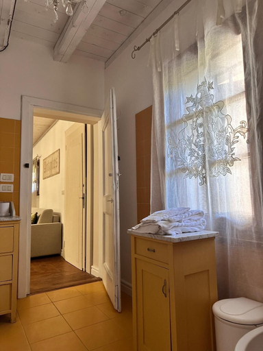 Bathroom 5, BednBarchessa, Venezia