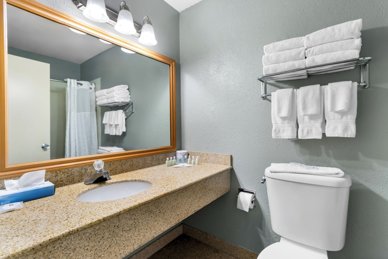 Bathroom 3, SureStay by Best Western Bakersfield Central, Kern