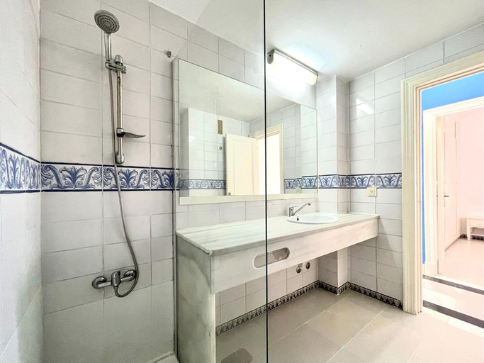 Bathroom 4, Apartment in Roquetas near Playa Serena, Almería