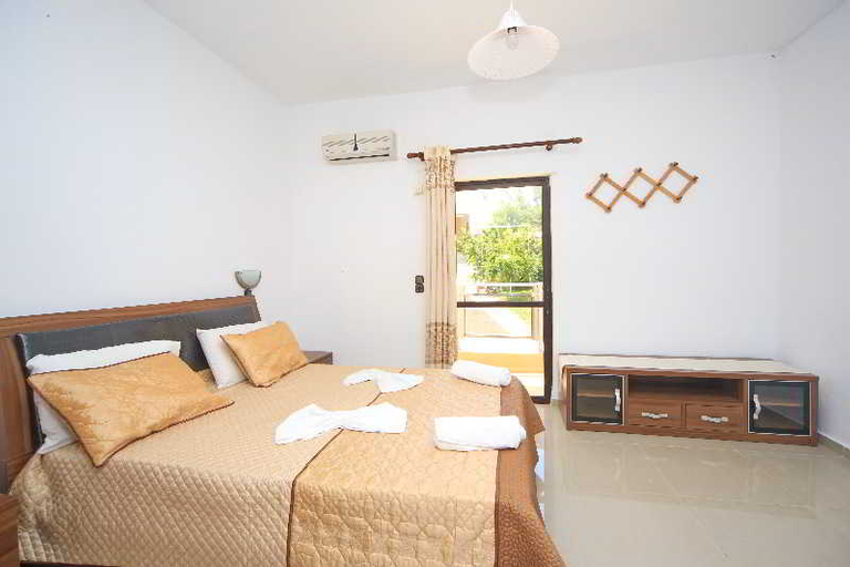Room, Maria Apartments "by Checkin", Crete