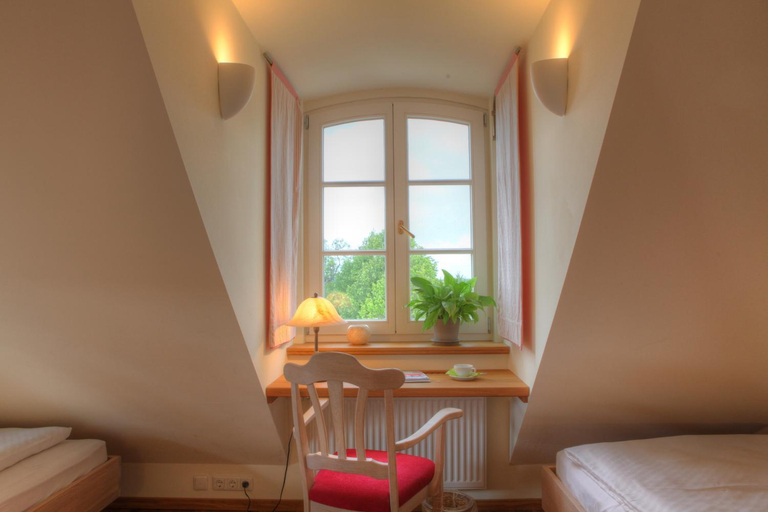 Bedroom 3, Hotel Gutshaus Parin - Bio- und Gesundheitshotel, Nordwestmecklenburg