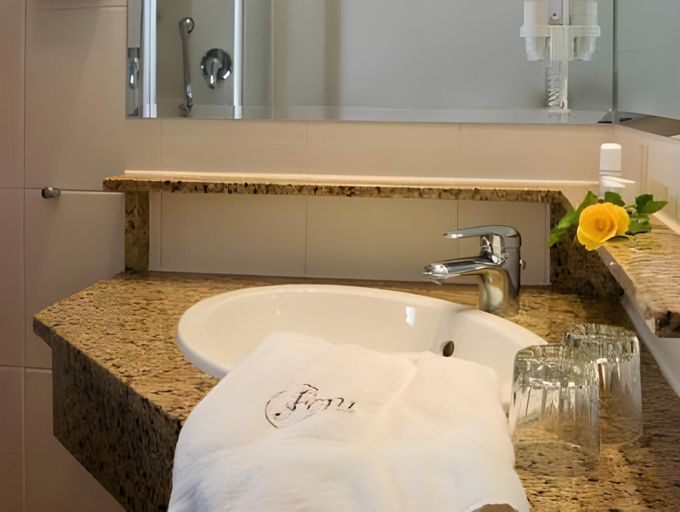 Bathroom 5, Hotel Pension Fent, Passau