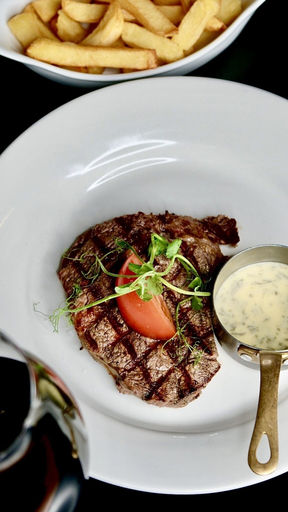 Food & Drinks 4, The Coach & Horses Hotel, Newport