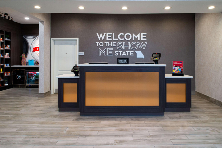 Public Area 2, Hampton Inn Kansas City Northeast, Kansas City