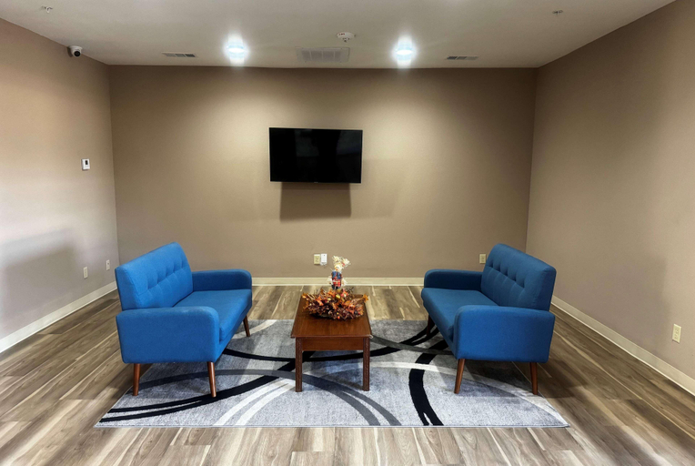 Public Area 3, Wingate by Wyndham College Station South, Brazos