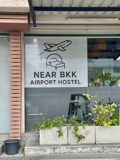 Exterior & Views 2, Near BKK Airport Hostel, Bang Phli
