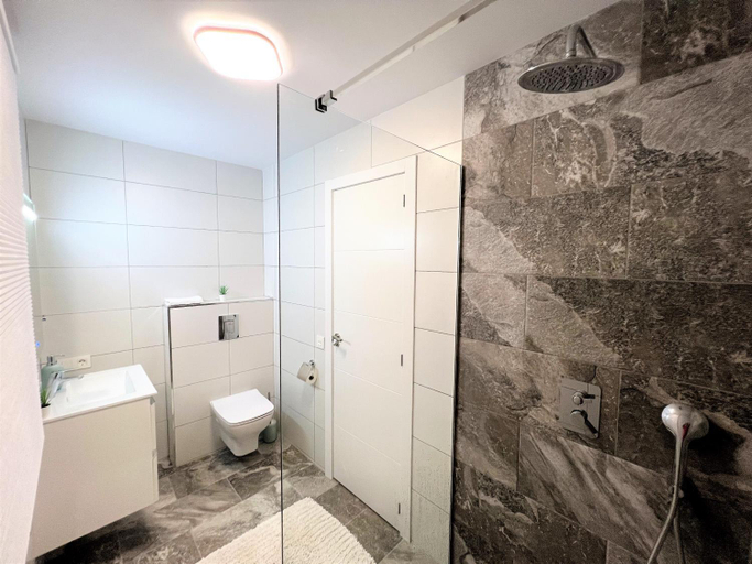Bathroom 4, PaulMarieApartment Windsor Park with Ocean View, Santa Cruz de Tenerife