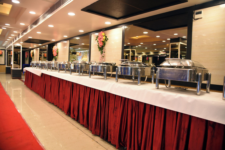 Food & Drinks, SVR HOTEL & BANQUET PATNA, Patna