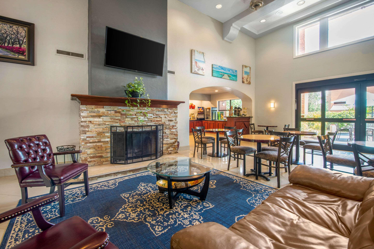 Public Area 2, Quality Inn & Suites Baymeadows, Duval